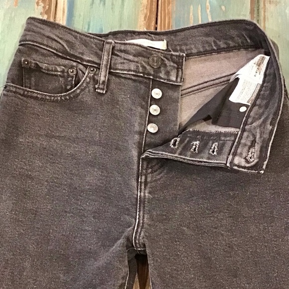 Levi’s 25 (0/1) Wedgie Skinny Women’s Jeans Gray Frayed Hems Button Fly Stretch - Picture 8 of 12
